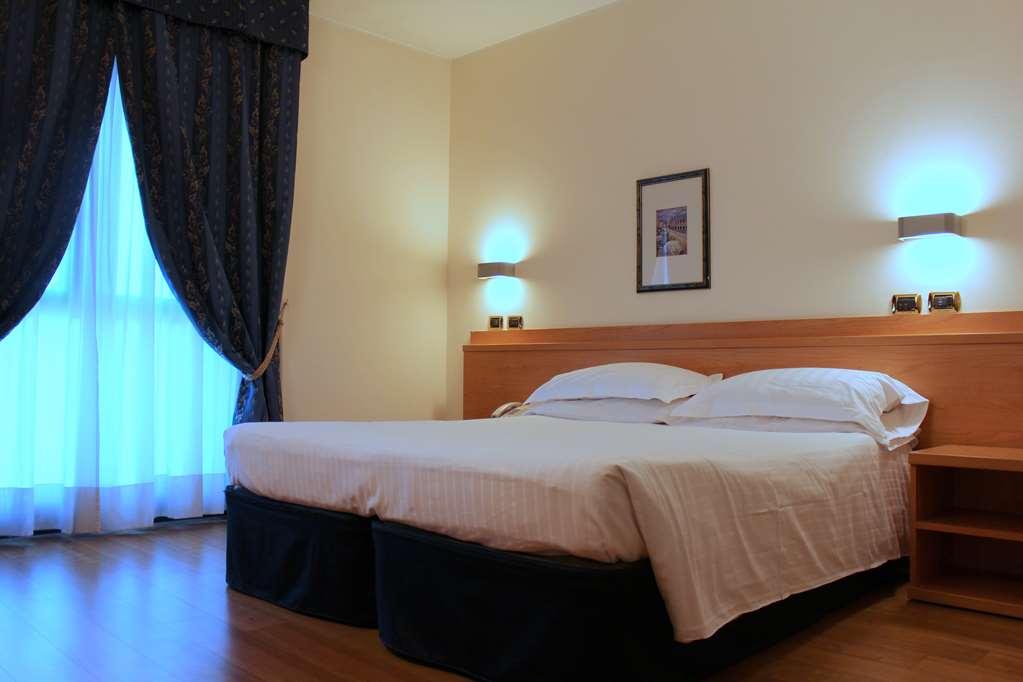 Hotel Brandoli Verona Phòng bức ảnh